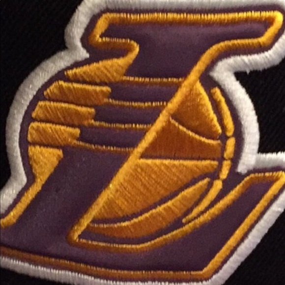 Mitchell&Ness Lakers Man’s Hat, Size 12/14 - Picture 7 of 8